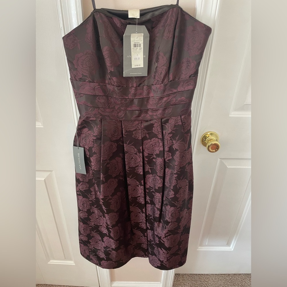 🍁🍂🍁Ann Taylor Purple Floral Strapless Evening